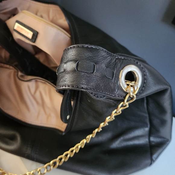 Danier Bag - Picture 3 of 9